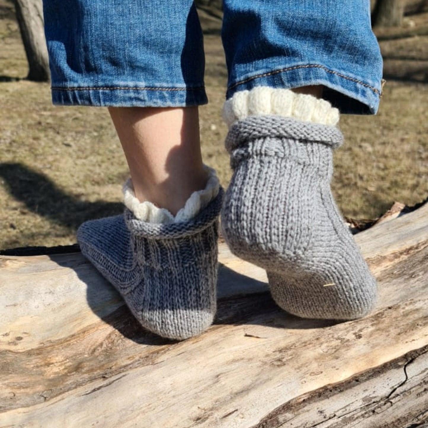 Wool Blend Ruffle Socks