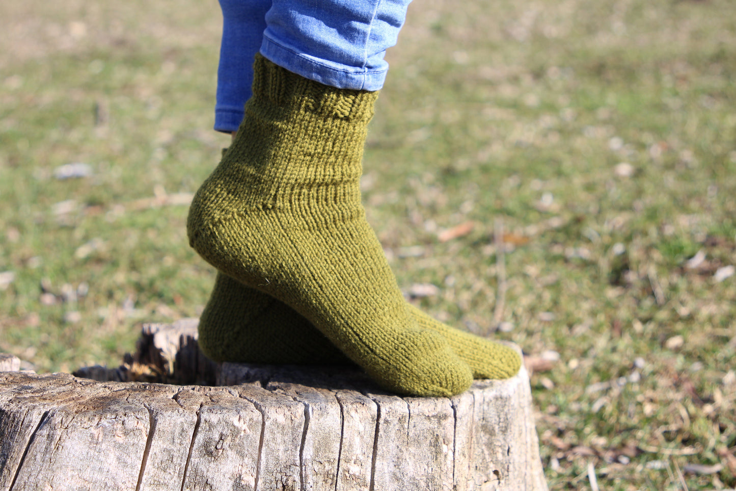 Thick-Knit Casual Socks