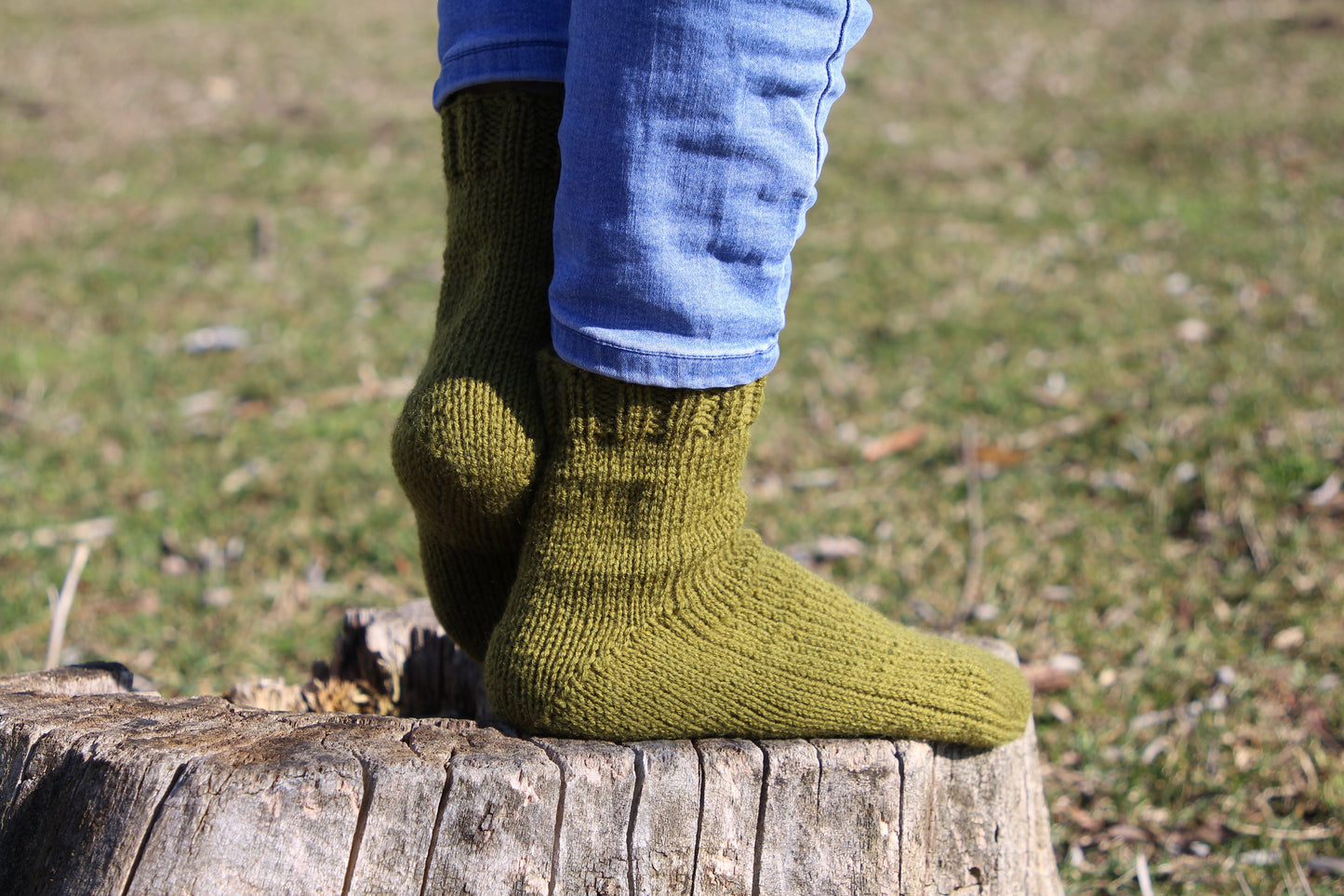 Thick-Knit Casual Socks