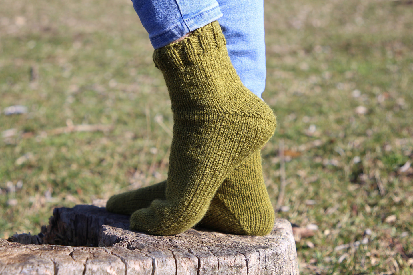 Thick-Knit Casual Socks