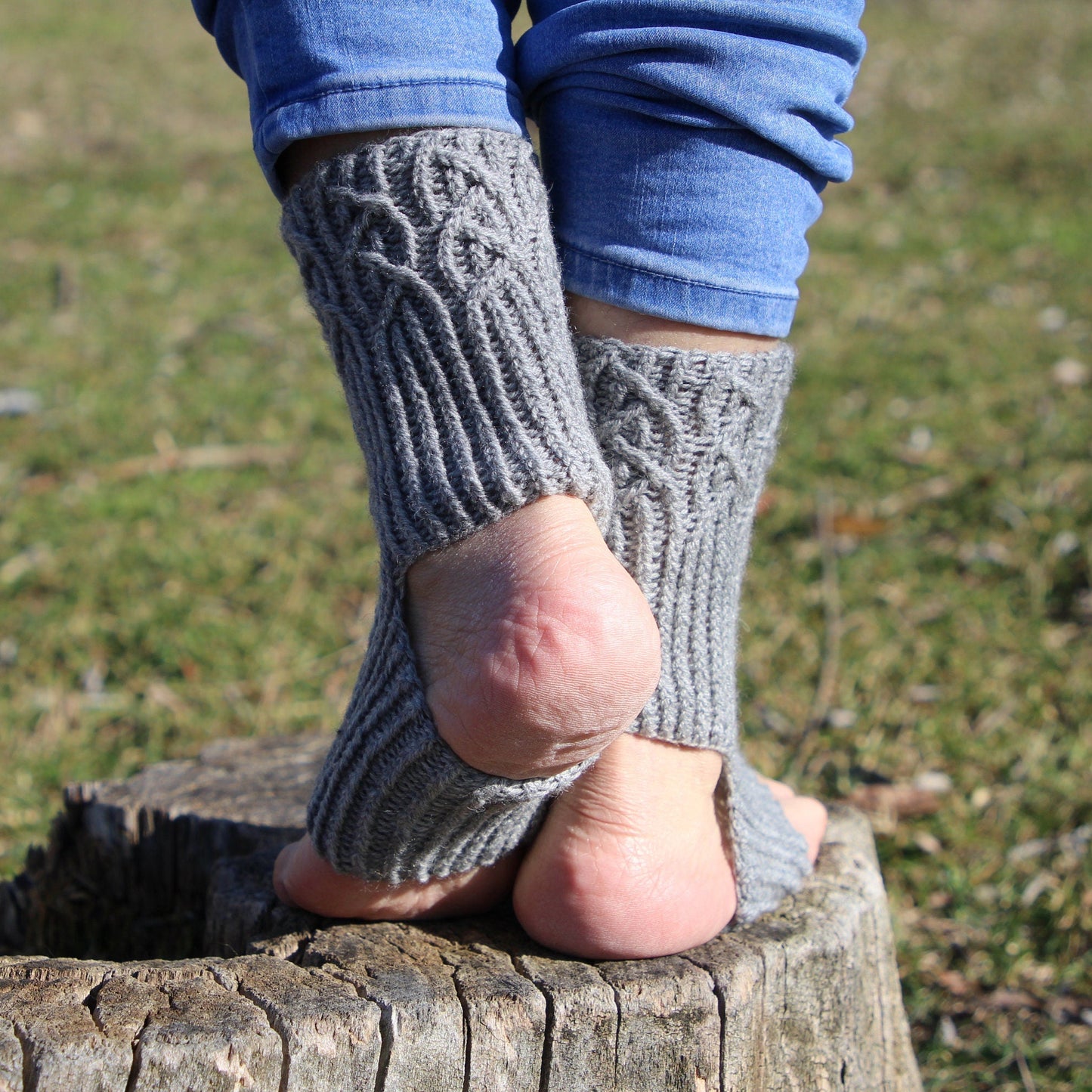 Non-Slip Heelless Pilates Socks