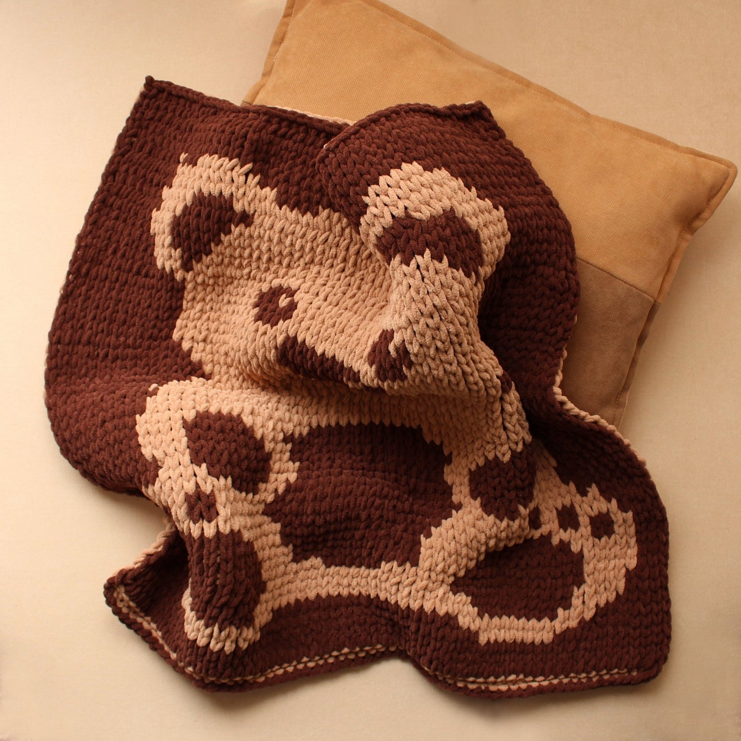 Double-sided teddy bear blanket for newborns