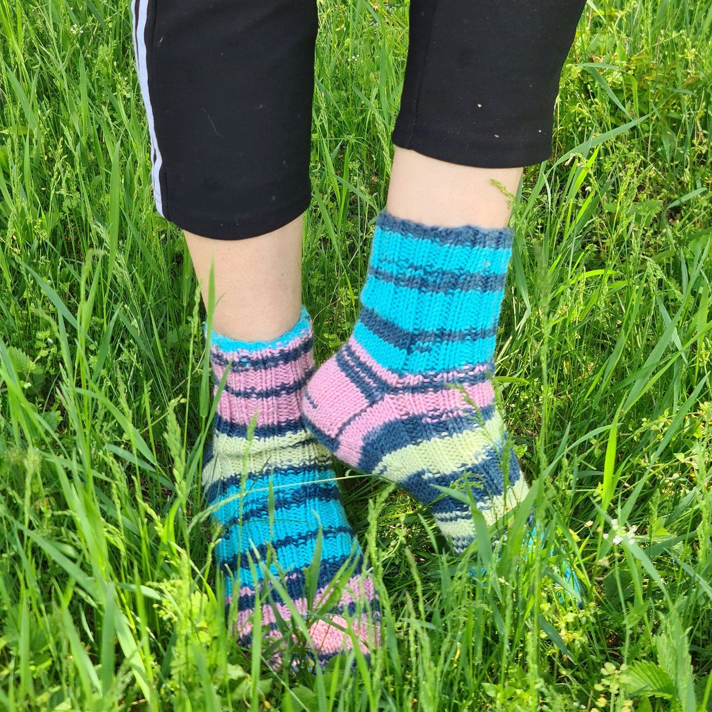 Multicolor Mismatched Ankle Socks