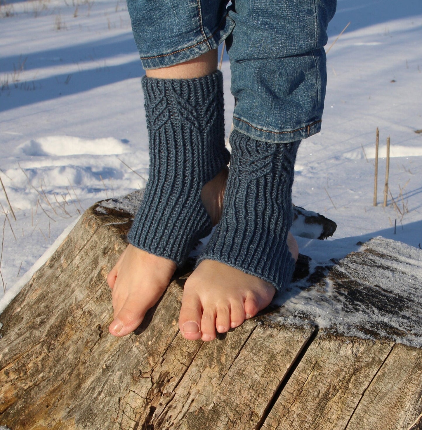 Blue-Grey Yoga Socks with Wheat Japanese Pattern, Minimalist Knitted Socks