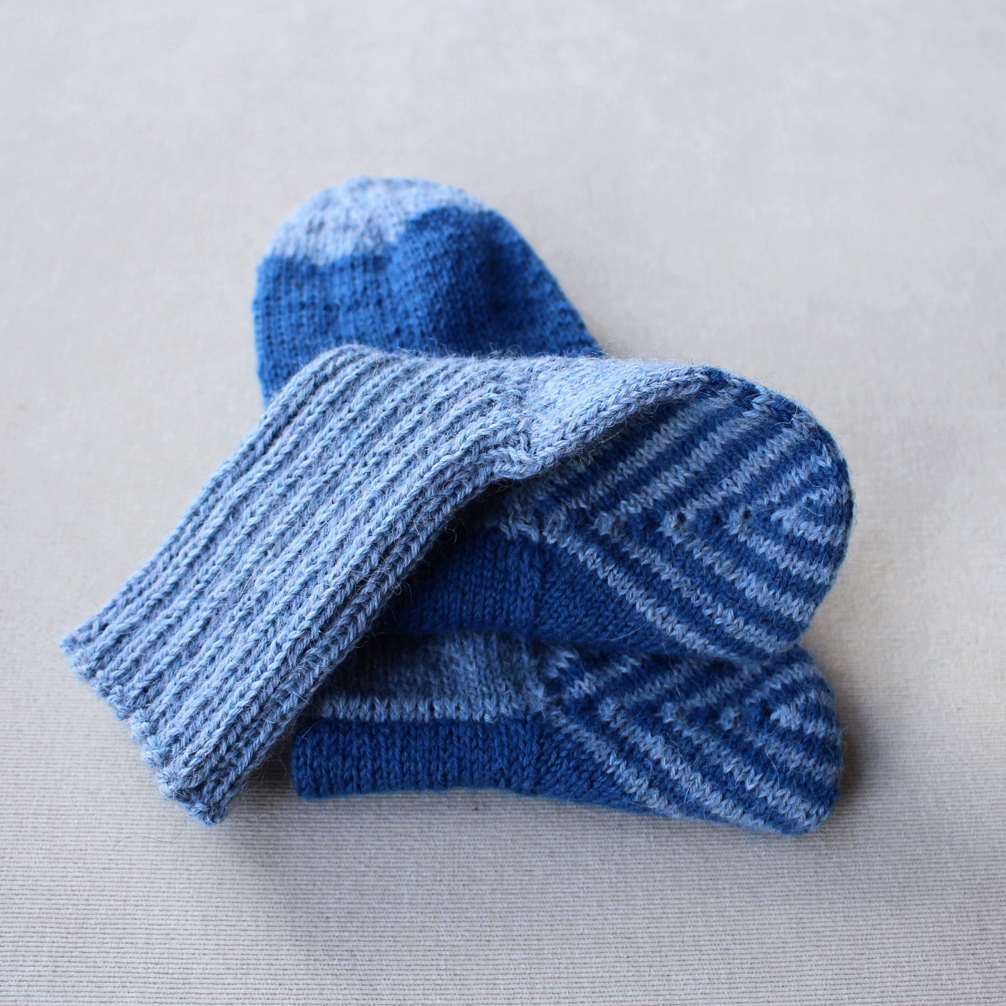 Alpaca wool winter socks with spiral heel
