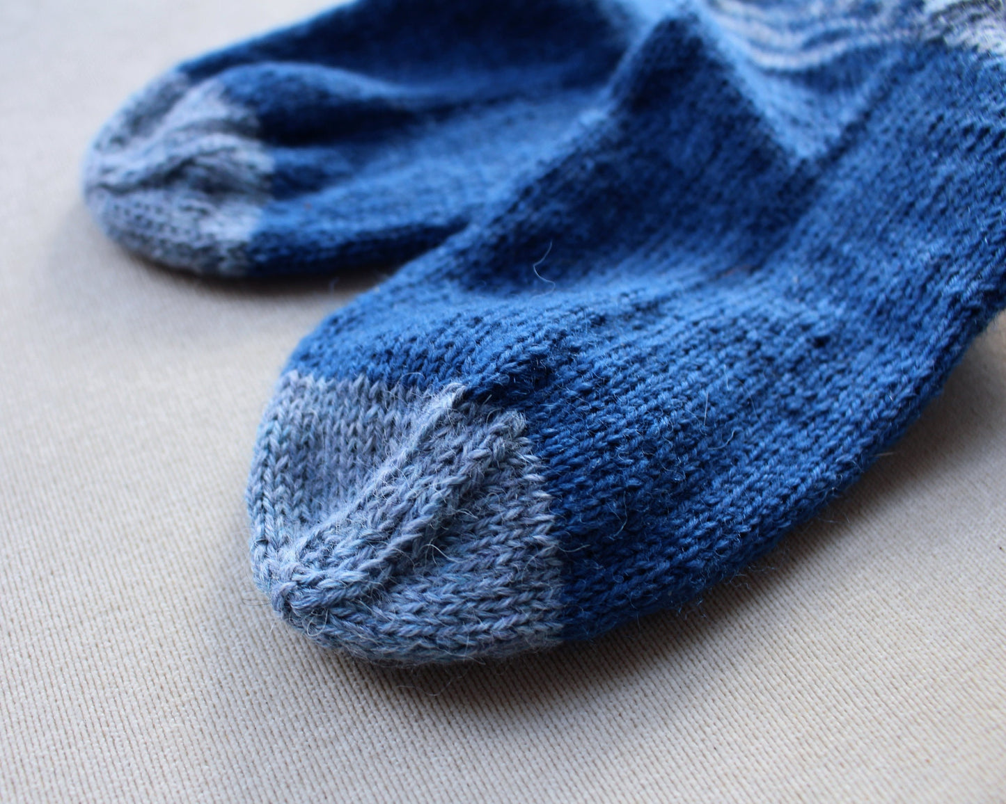 Alpaca wool winter socks with spiral heel