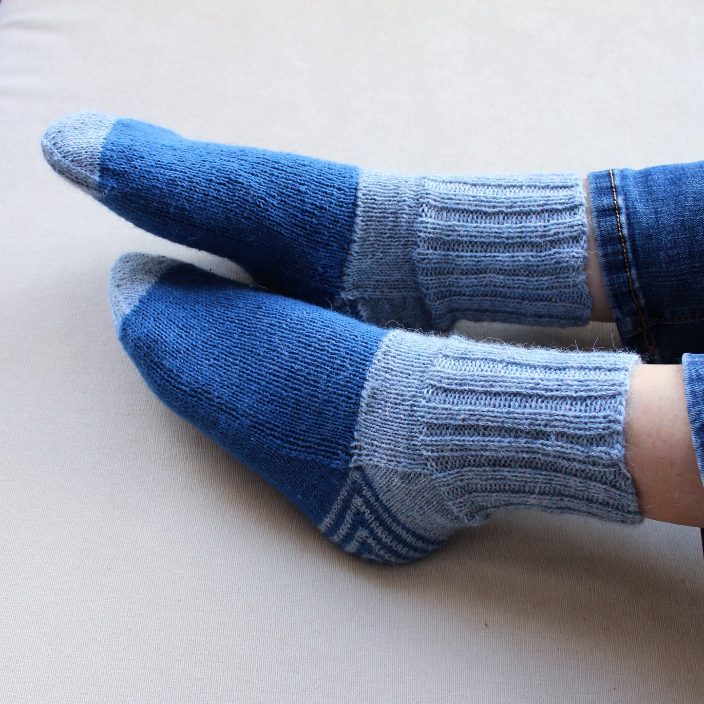 Alpaca wool winter socks with spiral heel