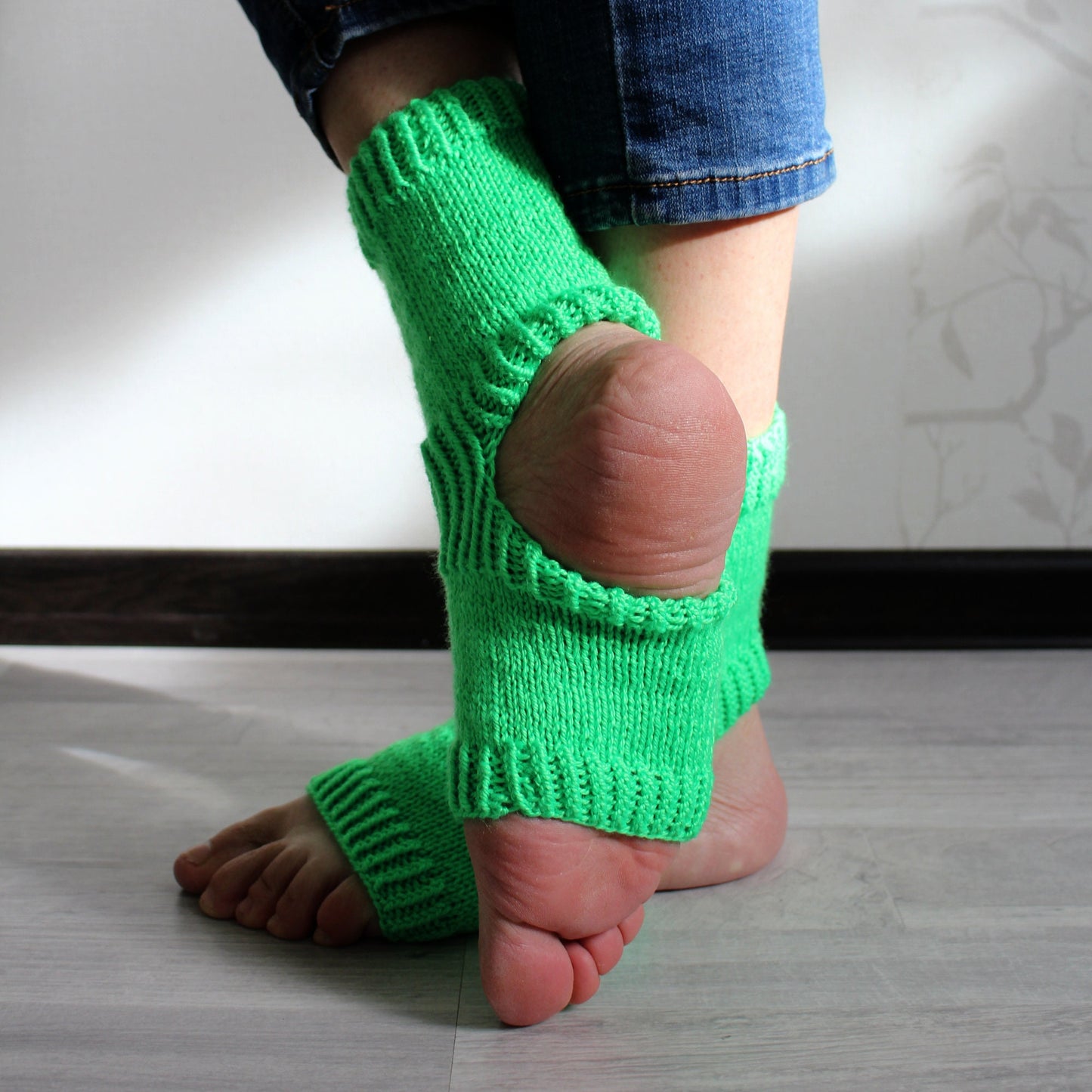 Neon yoga socks, Vegan toeless quarter socks