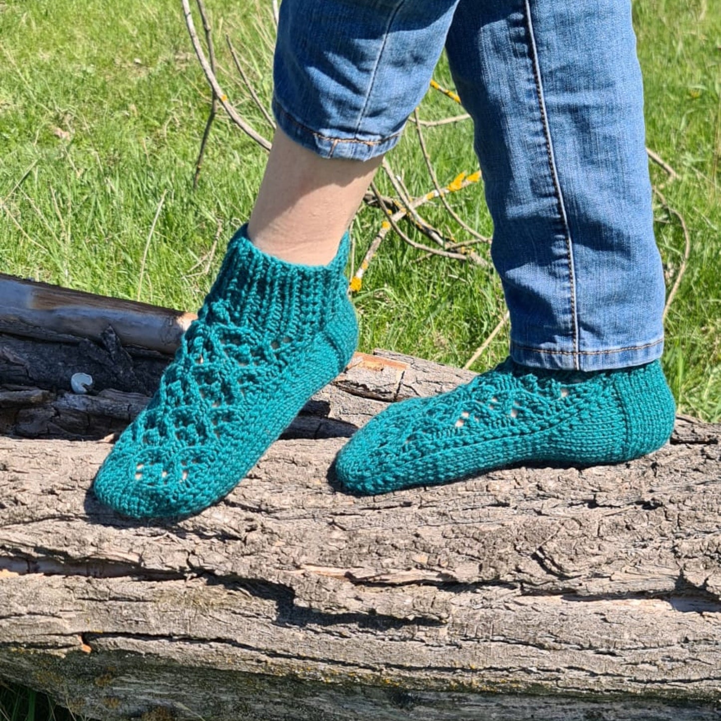 Teal green superwash socks