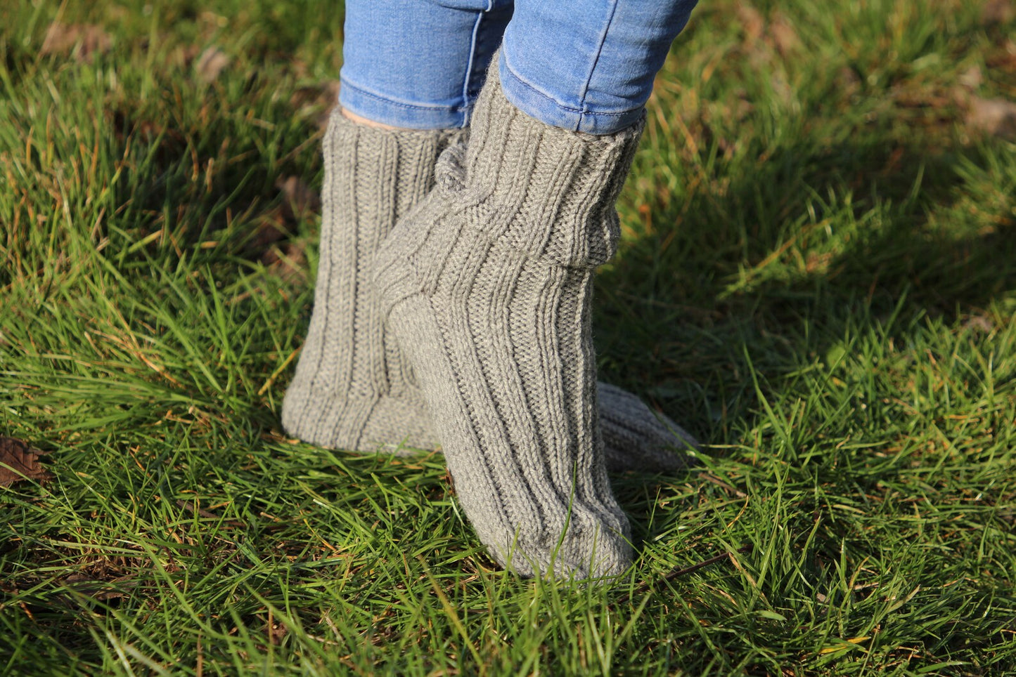 Heather Gray Ribbed Wool Socks