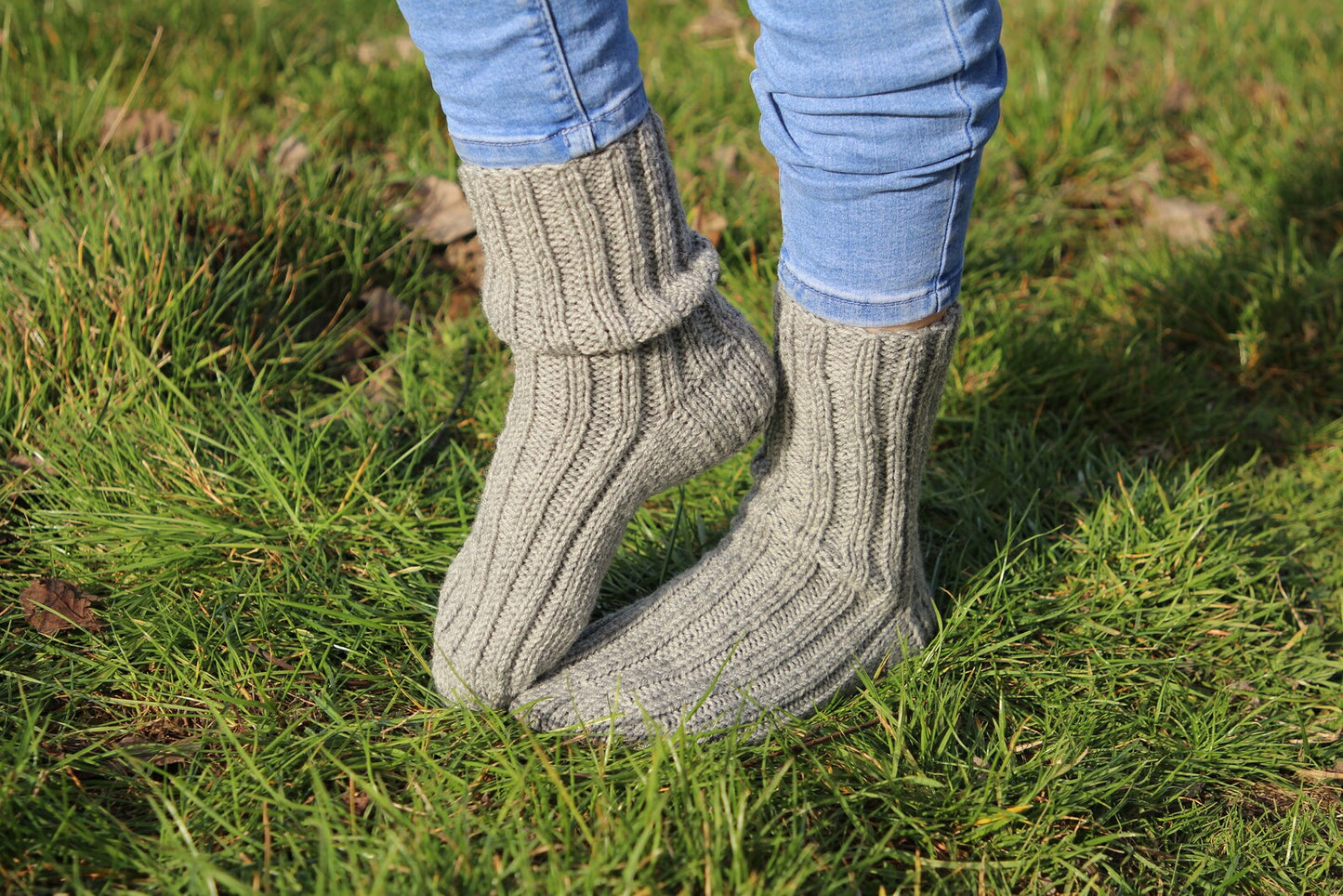 Heather Gray Ribbed Wool Socks