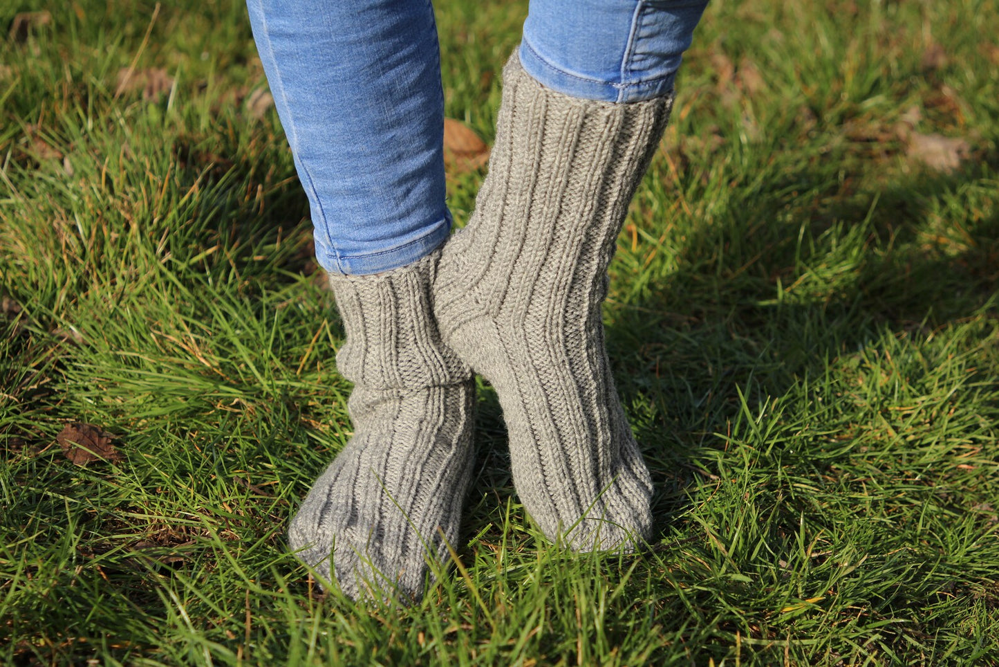 Heather Gray Ribbed Wool Socks