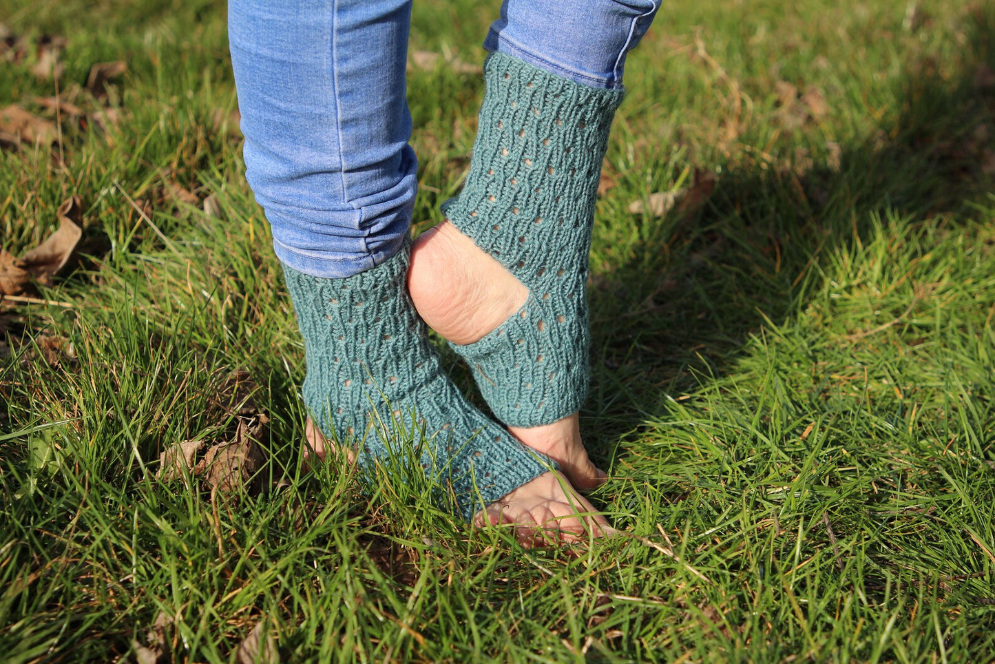 Ocean Teal Breathable Yoga Socks