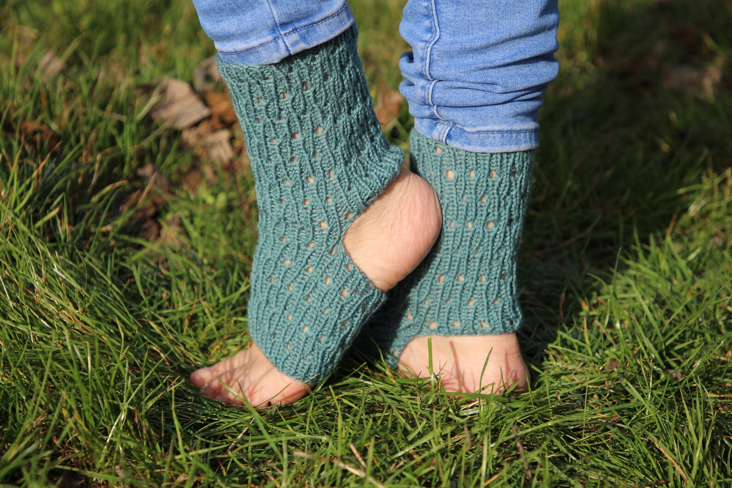 Ocean Teal Breathable Yoga Socks