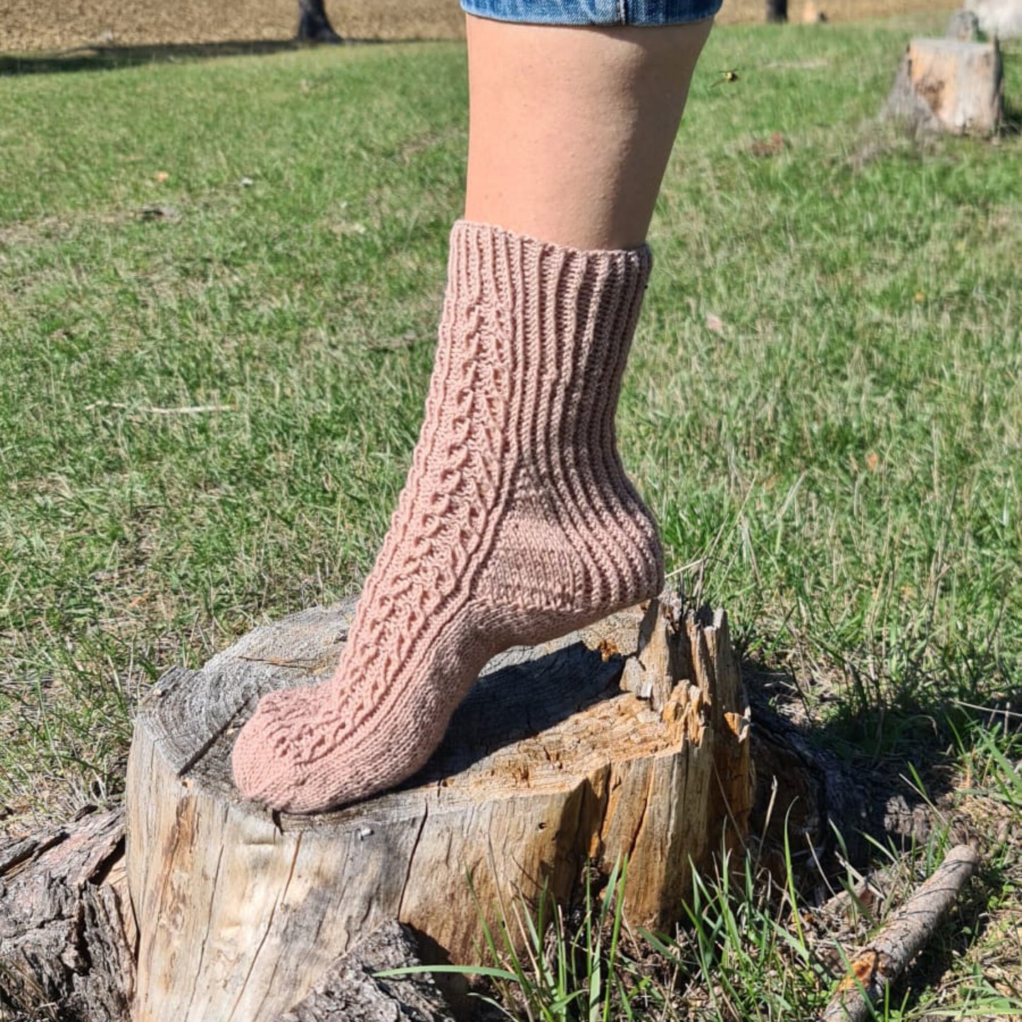 Beige Lace Wool Socks