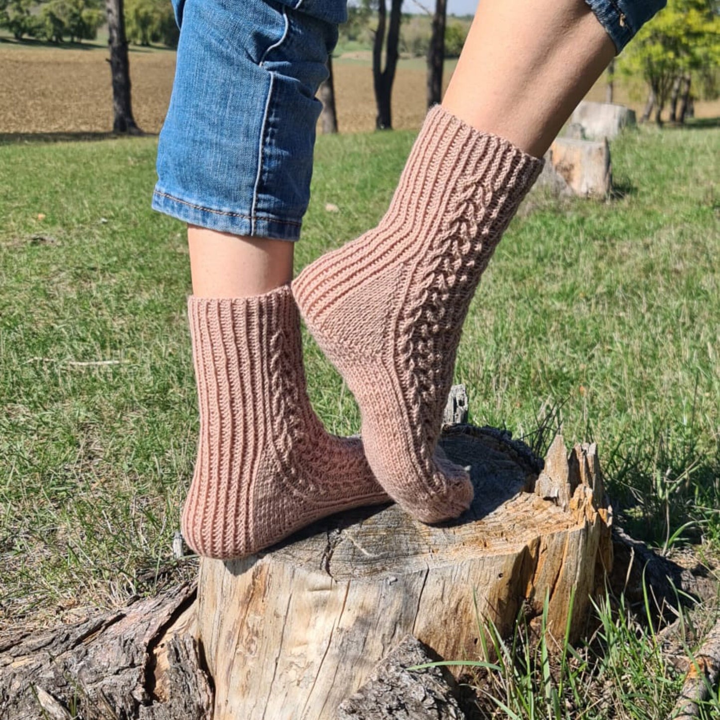 Beige Lace Wool Socks