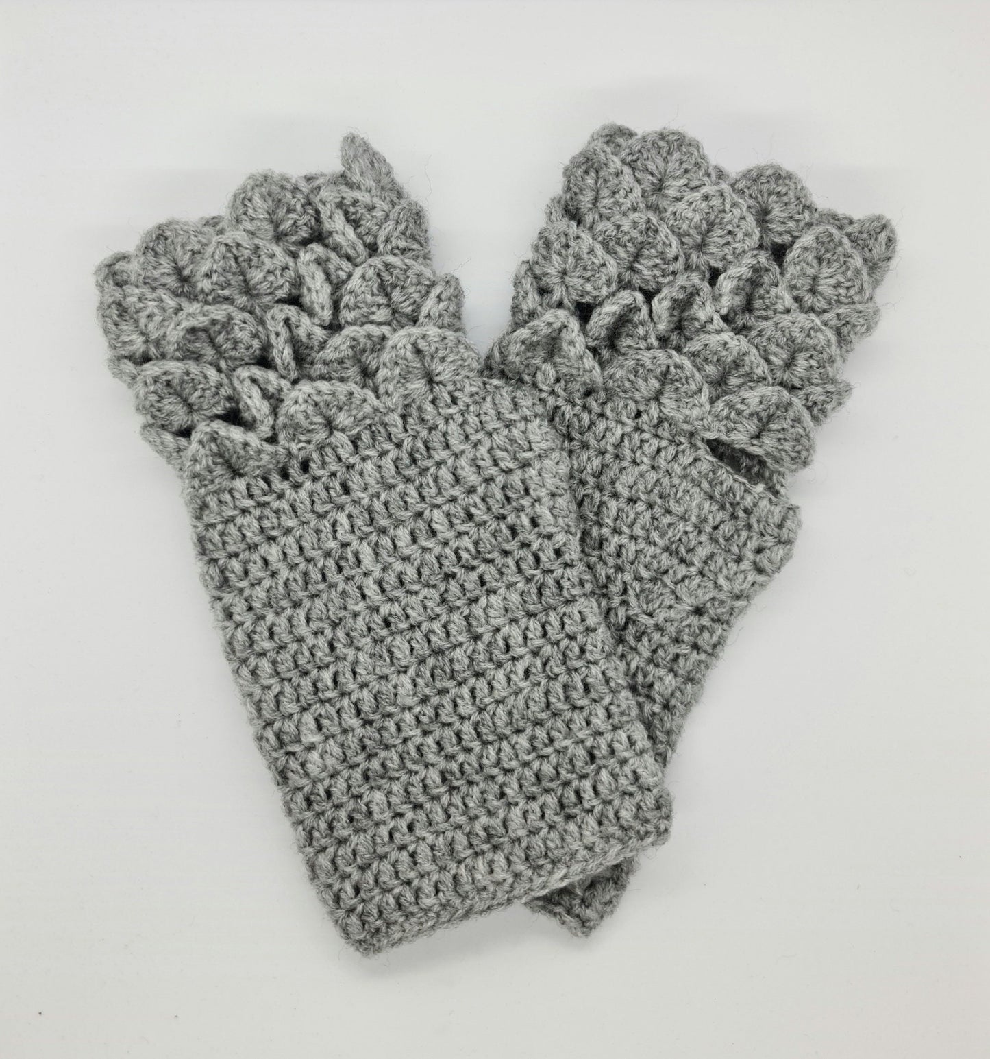 Dragon scale fingerless gloves