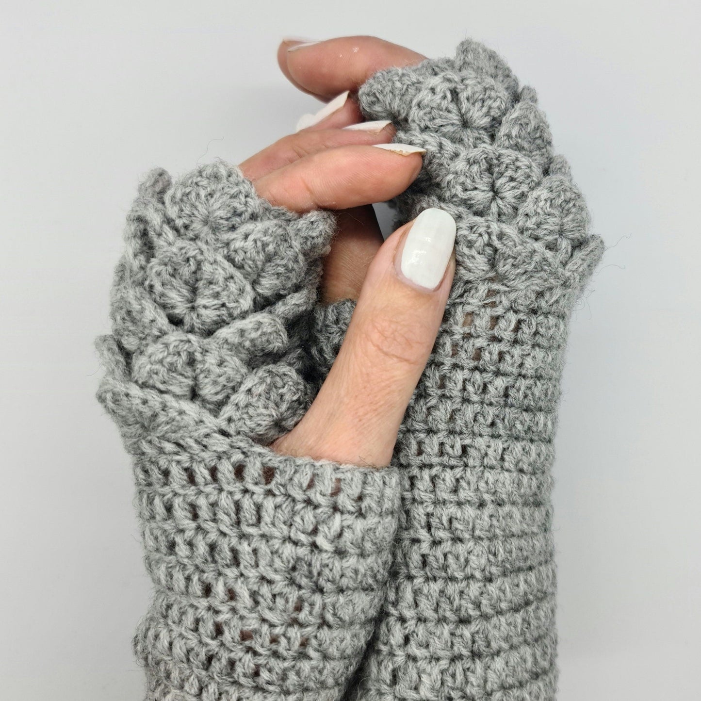 Dragon scale fingerless gloves