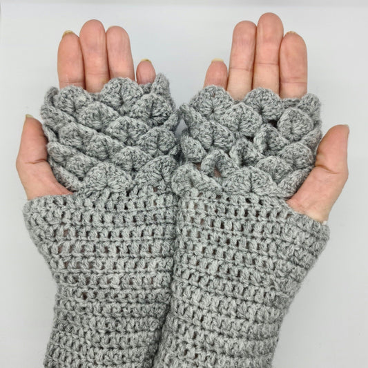 Dragon scale fingerless gloves