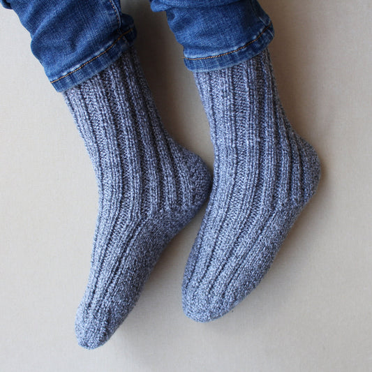 Gray ribbed quarter socks