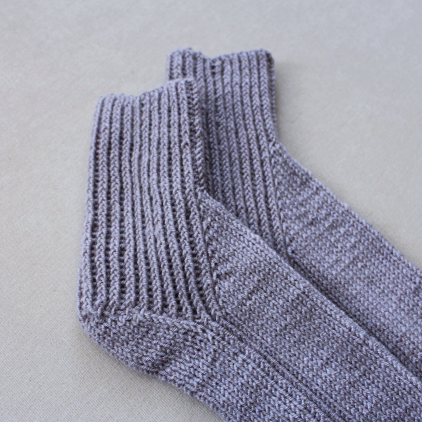 Plain wool-blend socks