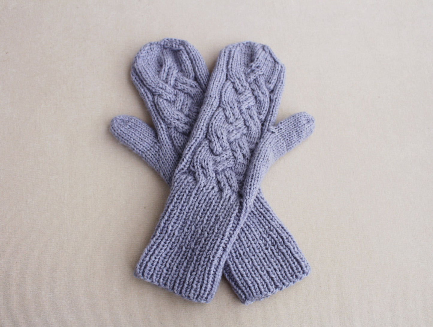 Knitted winter accessories set for women