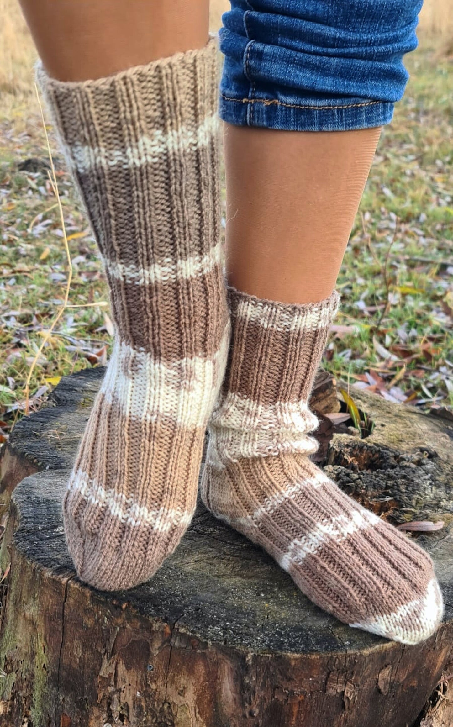 Ribbed mid calf socks