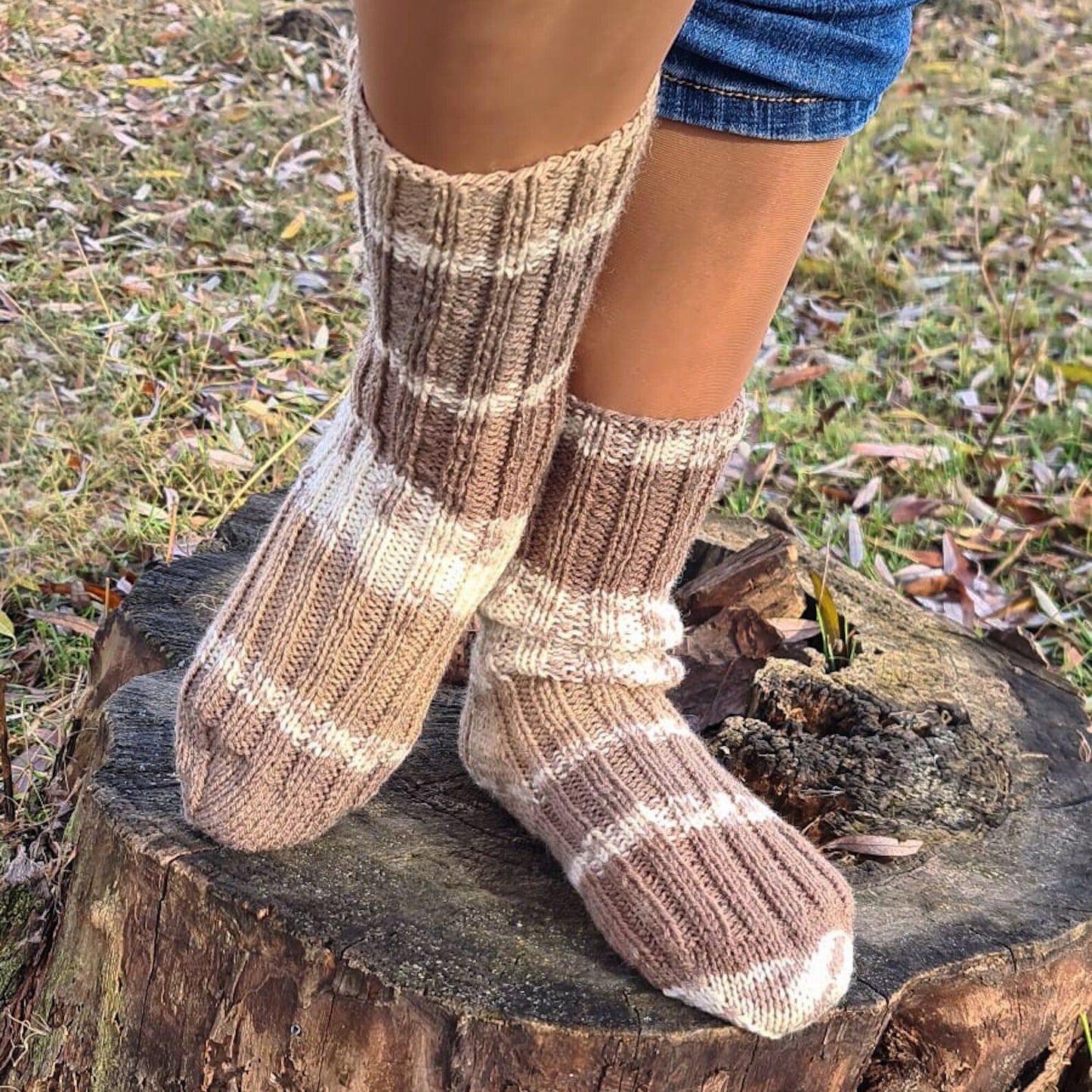 Ribbed mid calf socks