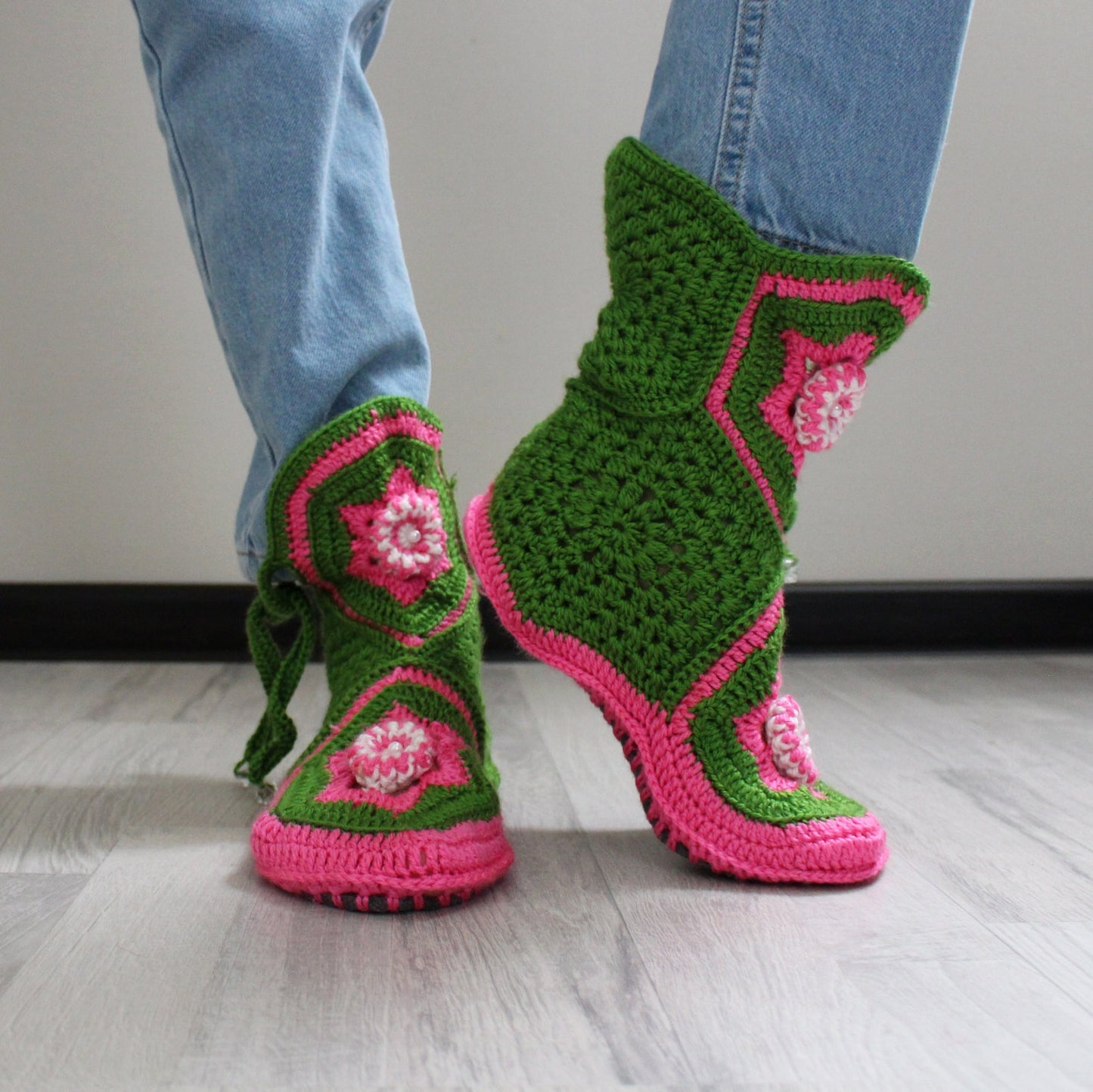 Mid-calf home slipper boots in green