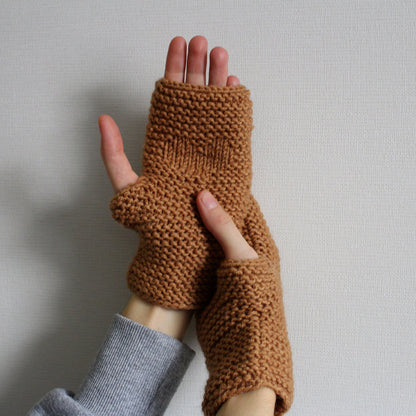 Fingerless textured gloves with little heart, Texting arm warmers