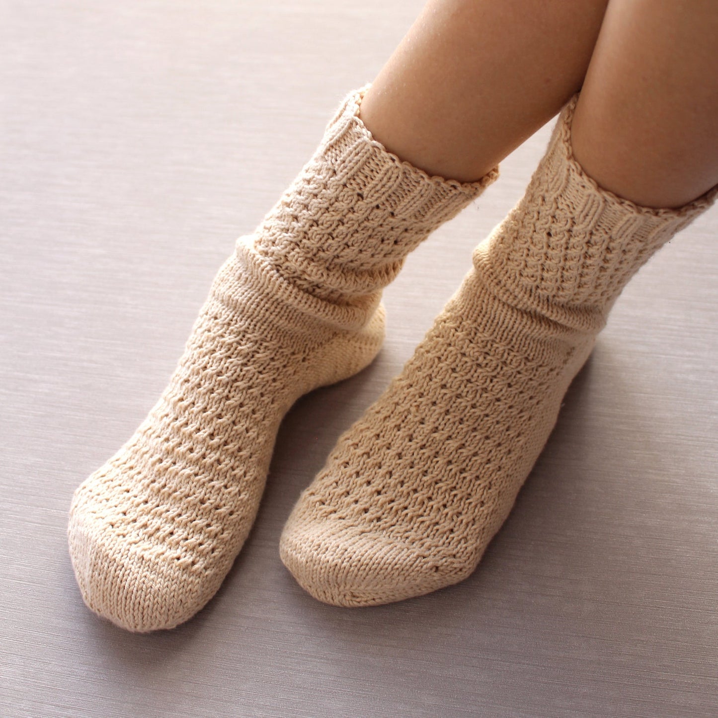 Cotton knitted textured socks, Toasty Fall quarter socks in ivory