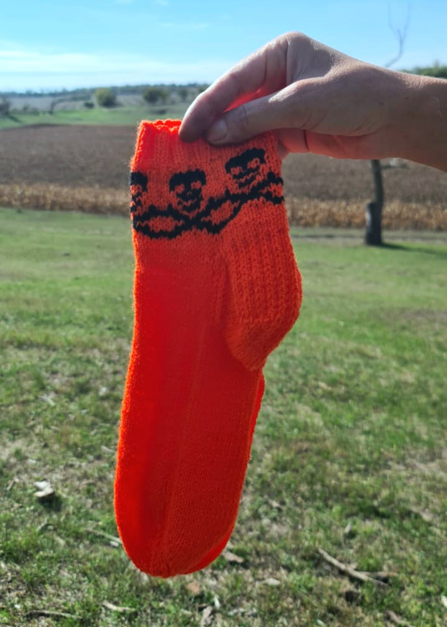 Halloween skull socks, Orange and black jacquard socks, 100% acrylic socks