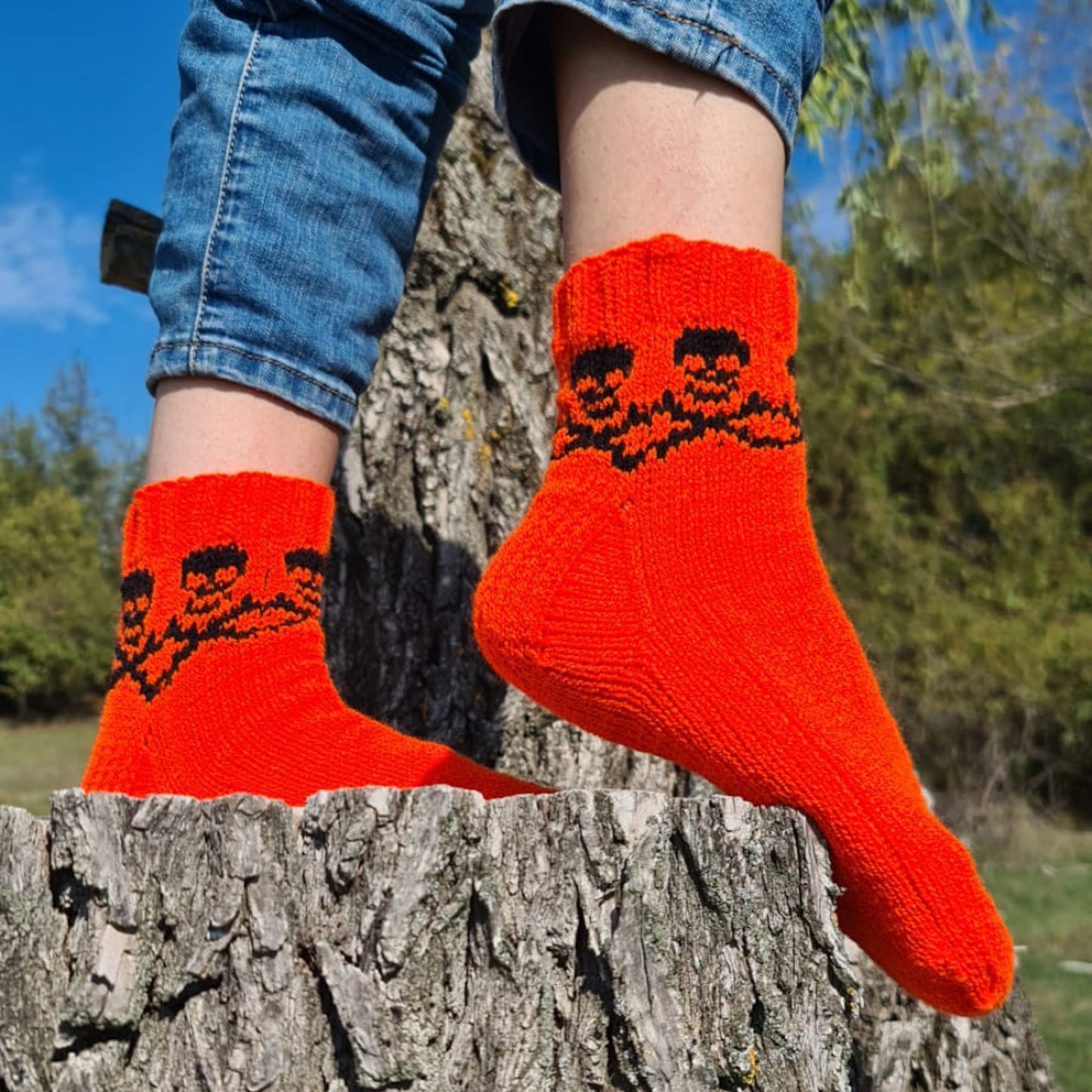 Halloween skull socks, Orange and black jacquard socks, 100% acrylic socks