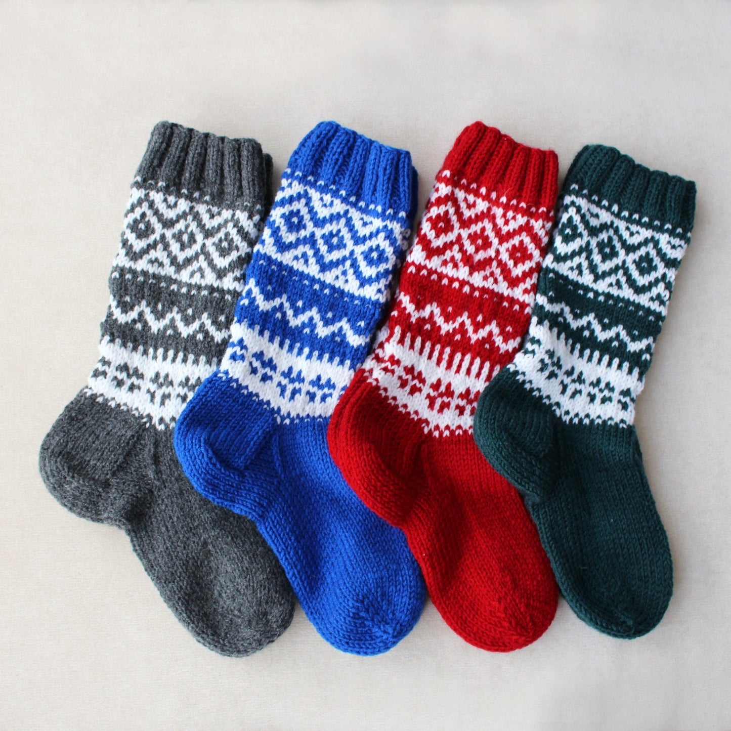 Jacquard wool socks