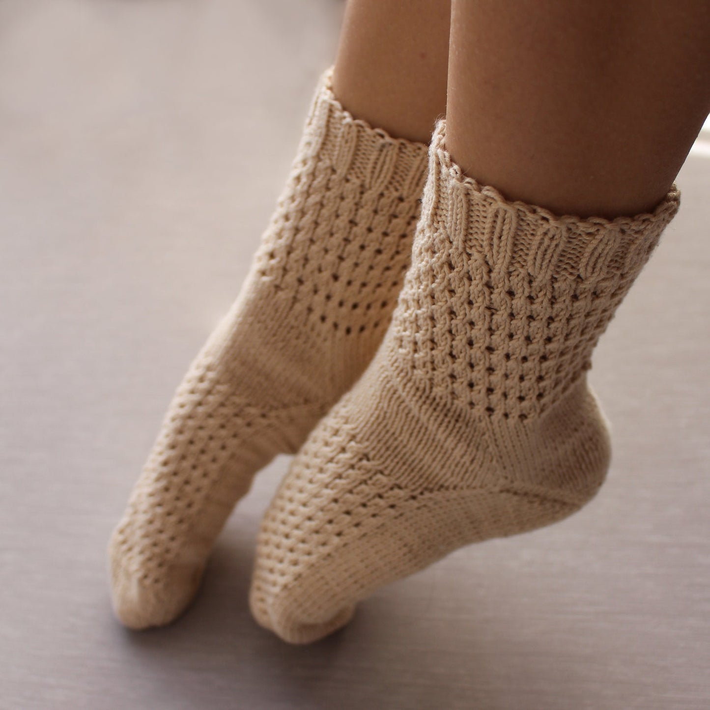 Cotton knitted textured socks, Toasty Fall quarter socks in ivory