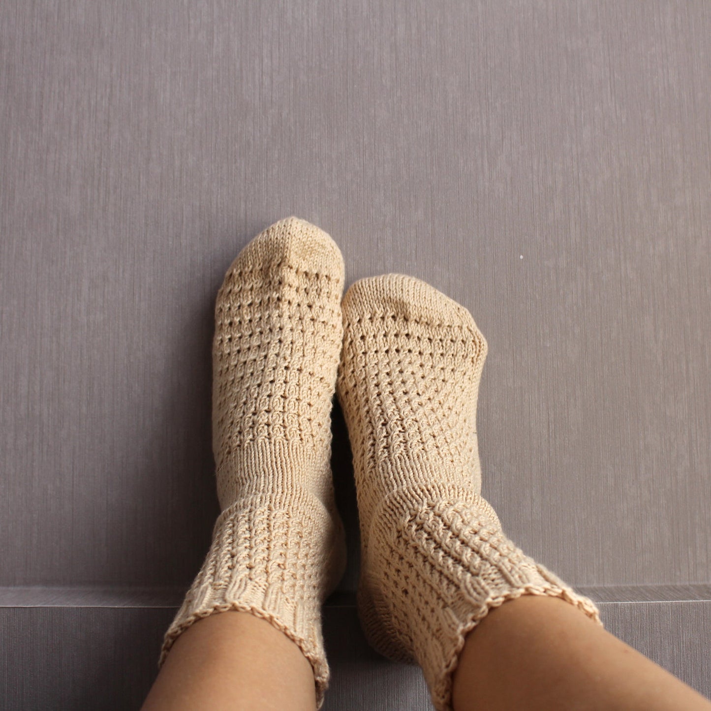 Cotton knitted textured socks, Toasty Fall quarter socks in ivory