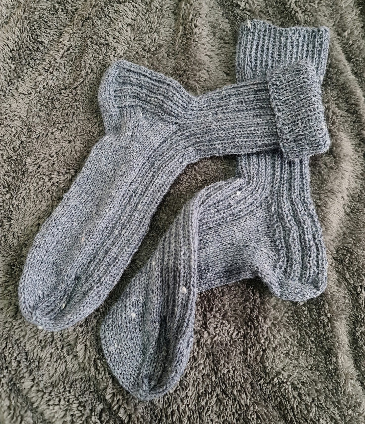 Gray ribbed unisex long socks