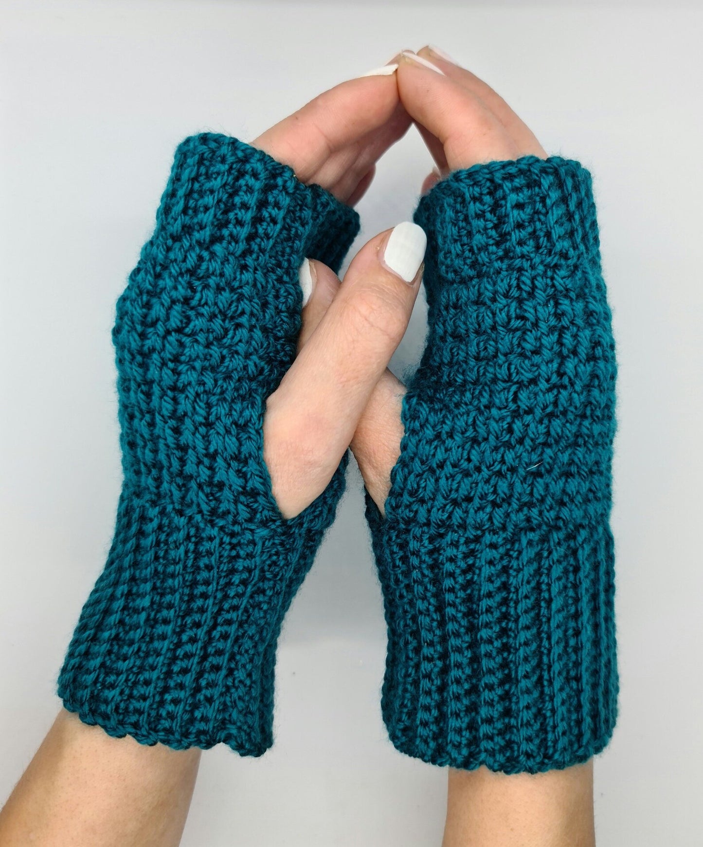 Fingerless acrylic gloves