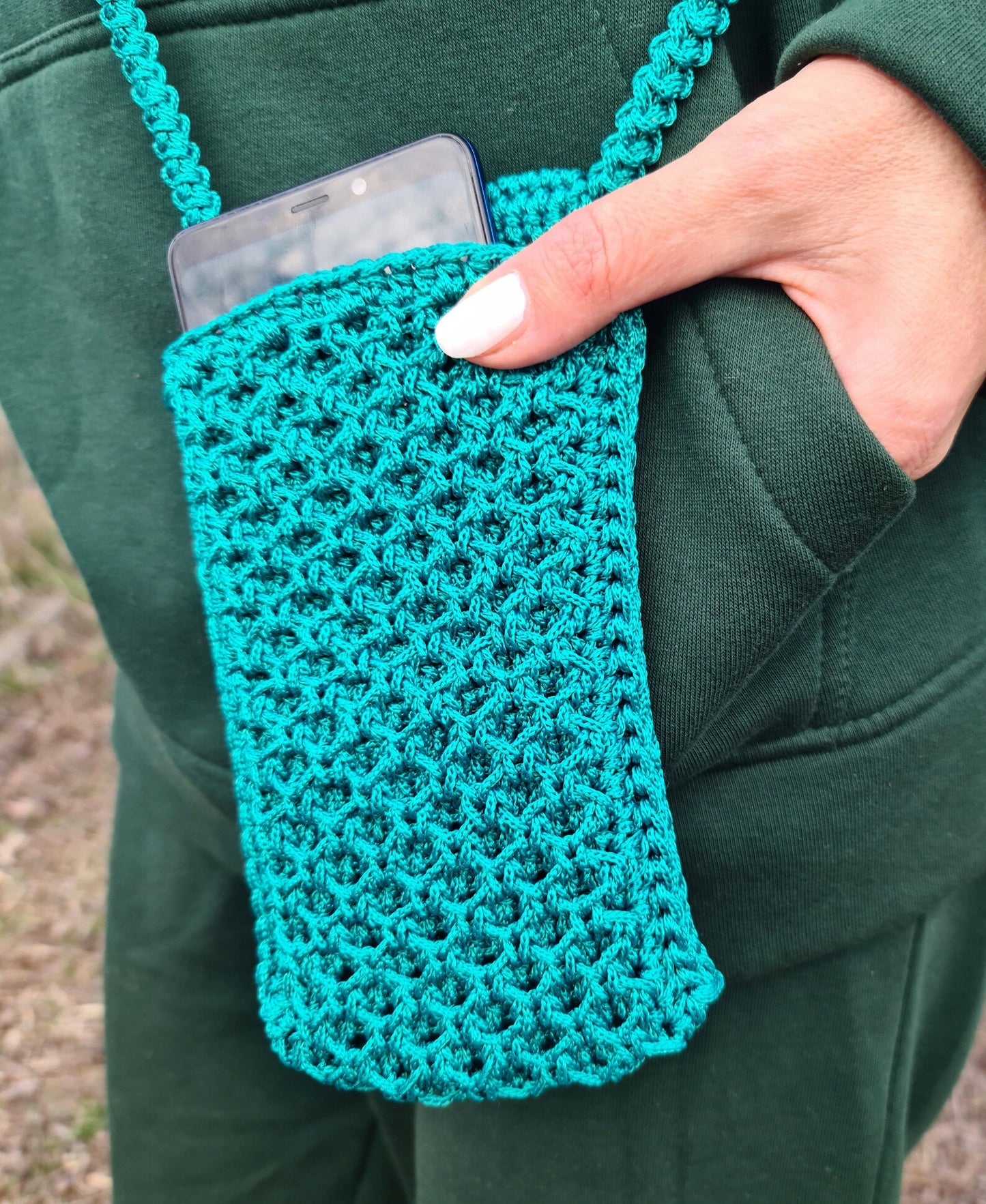 Crossbody mobile phone mini-bag, Crochet macrame purse, Vegan strappy phone case