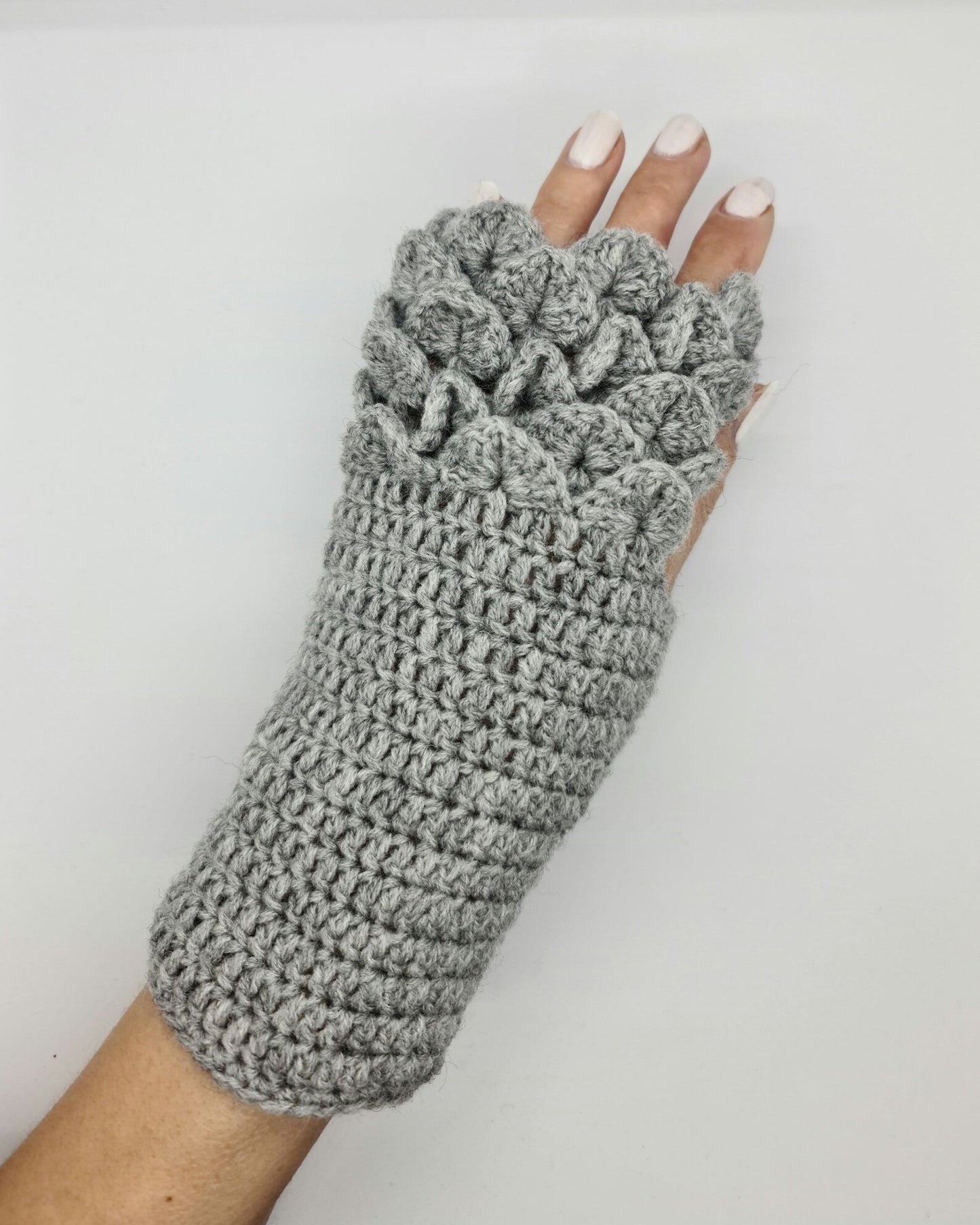 Dragon scale fingerless gloves