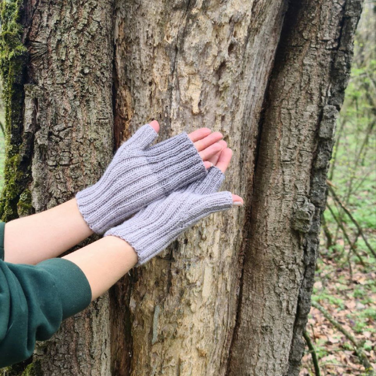 Dog walking fingerless gloves