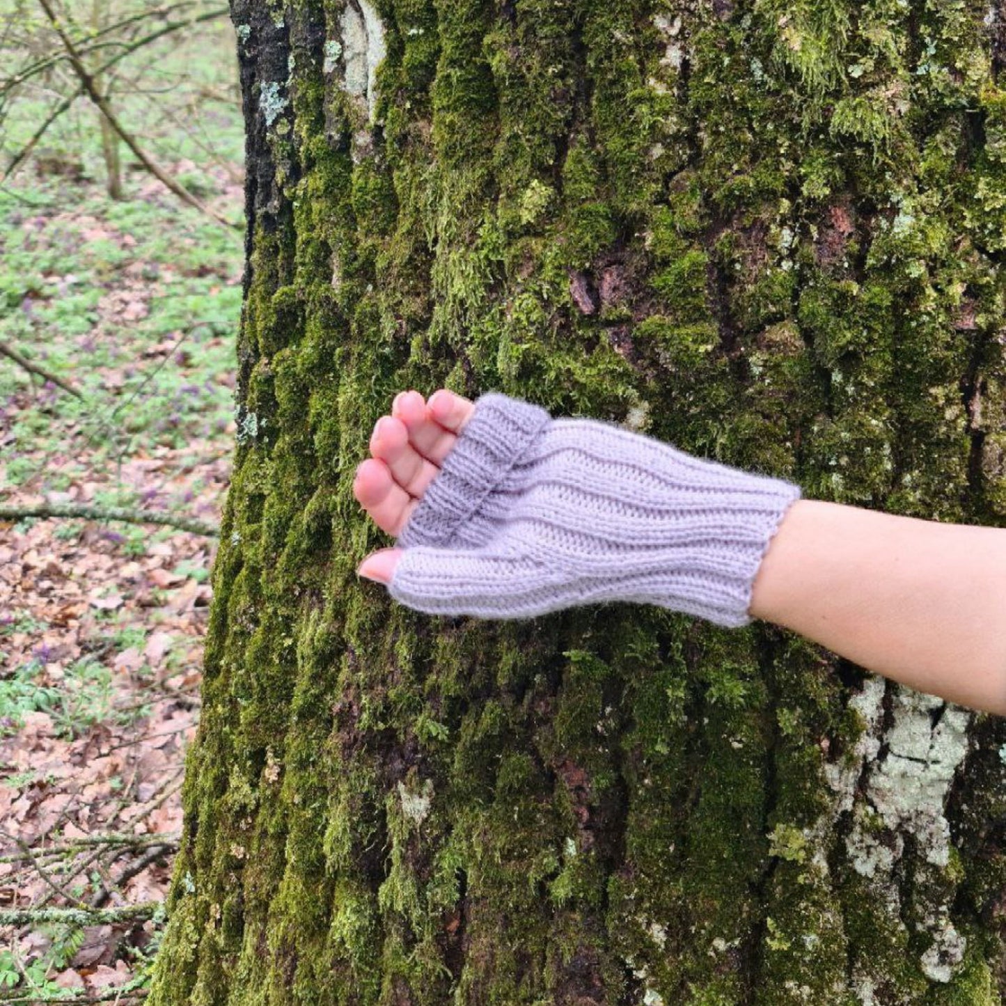 Dog walking fingerless gloves