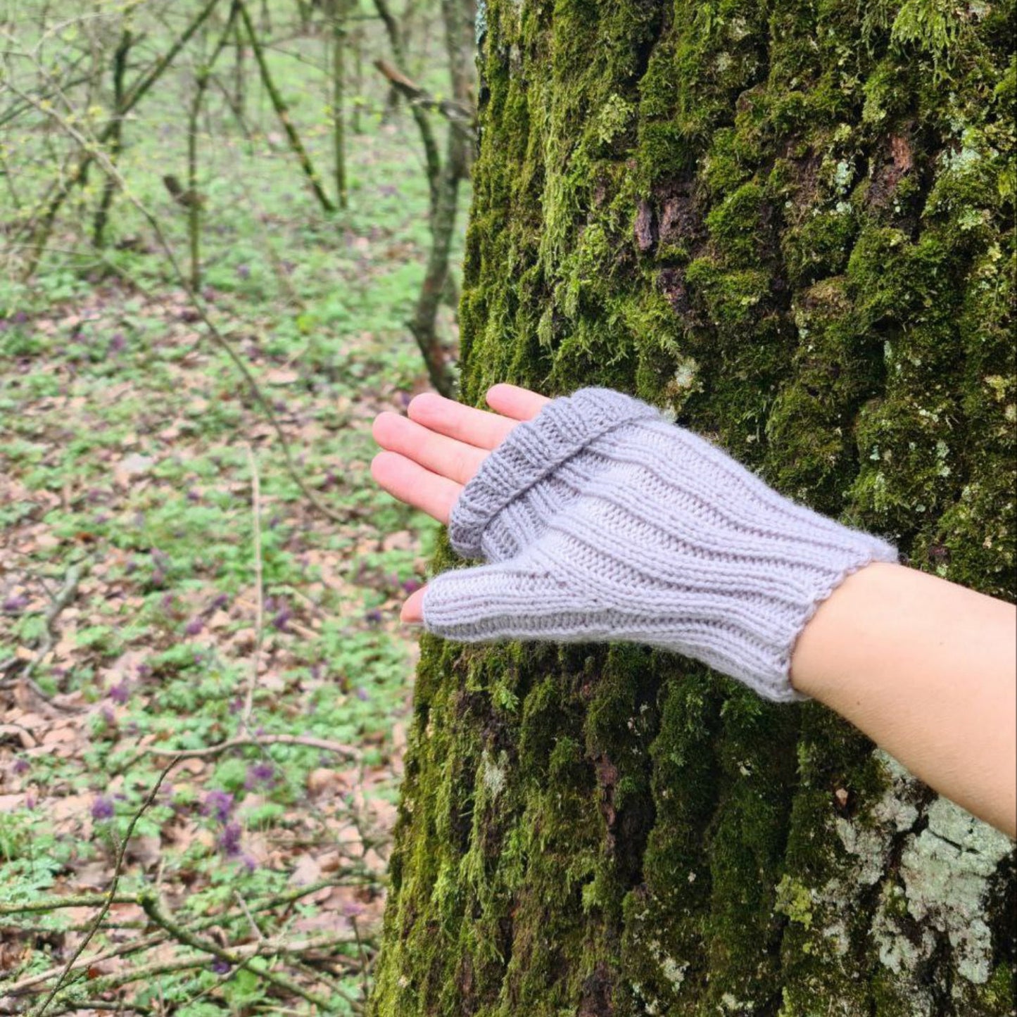 Dog walking fingerless gloves