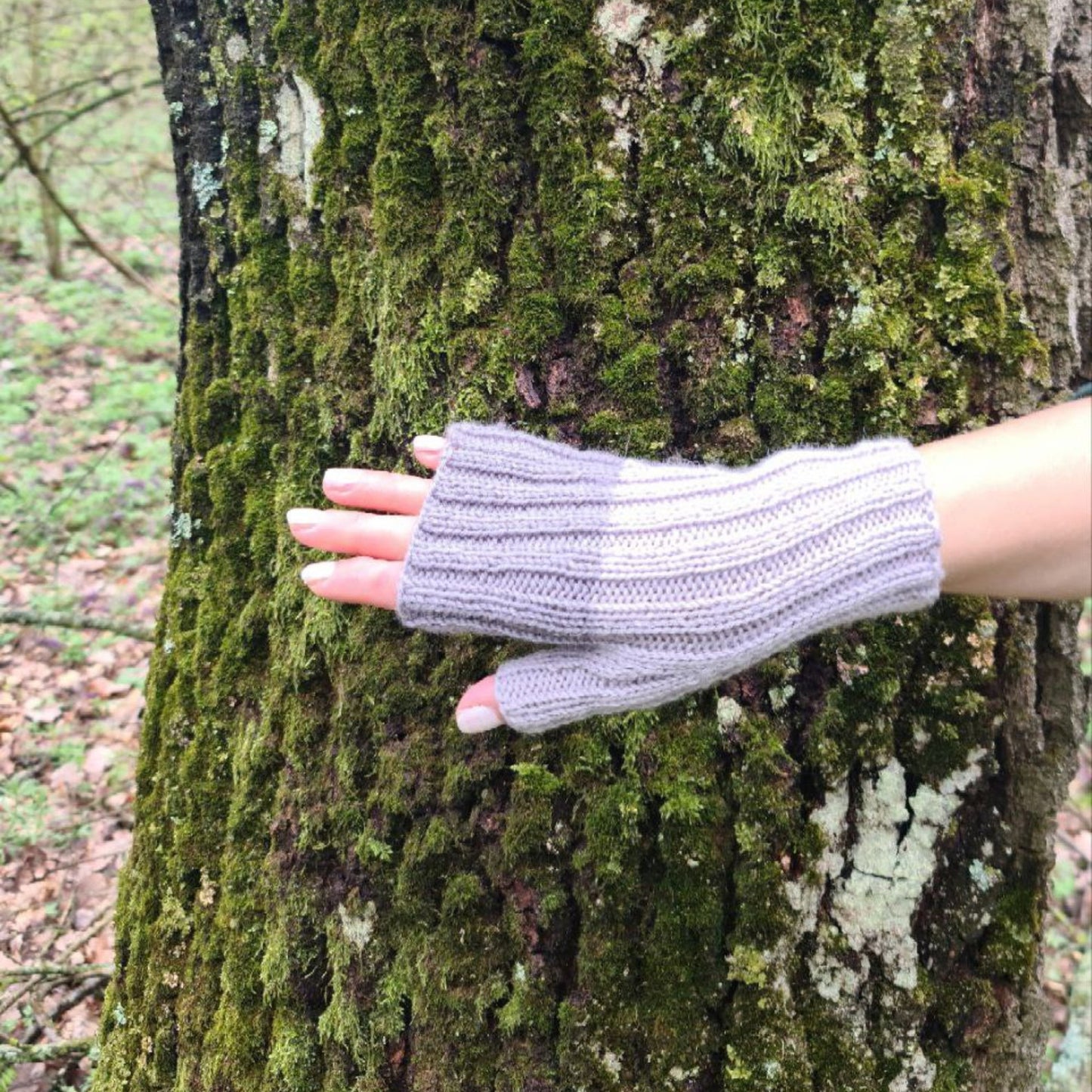 Dog walking fingerless gloves