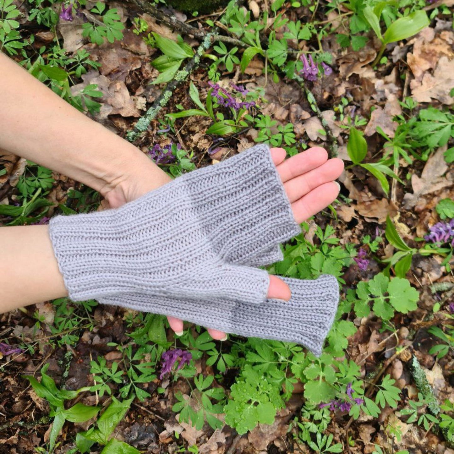 Dog walking fingerless gloves