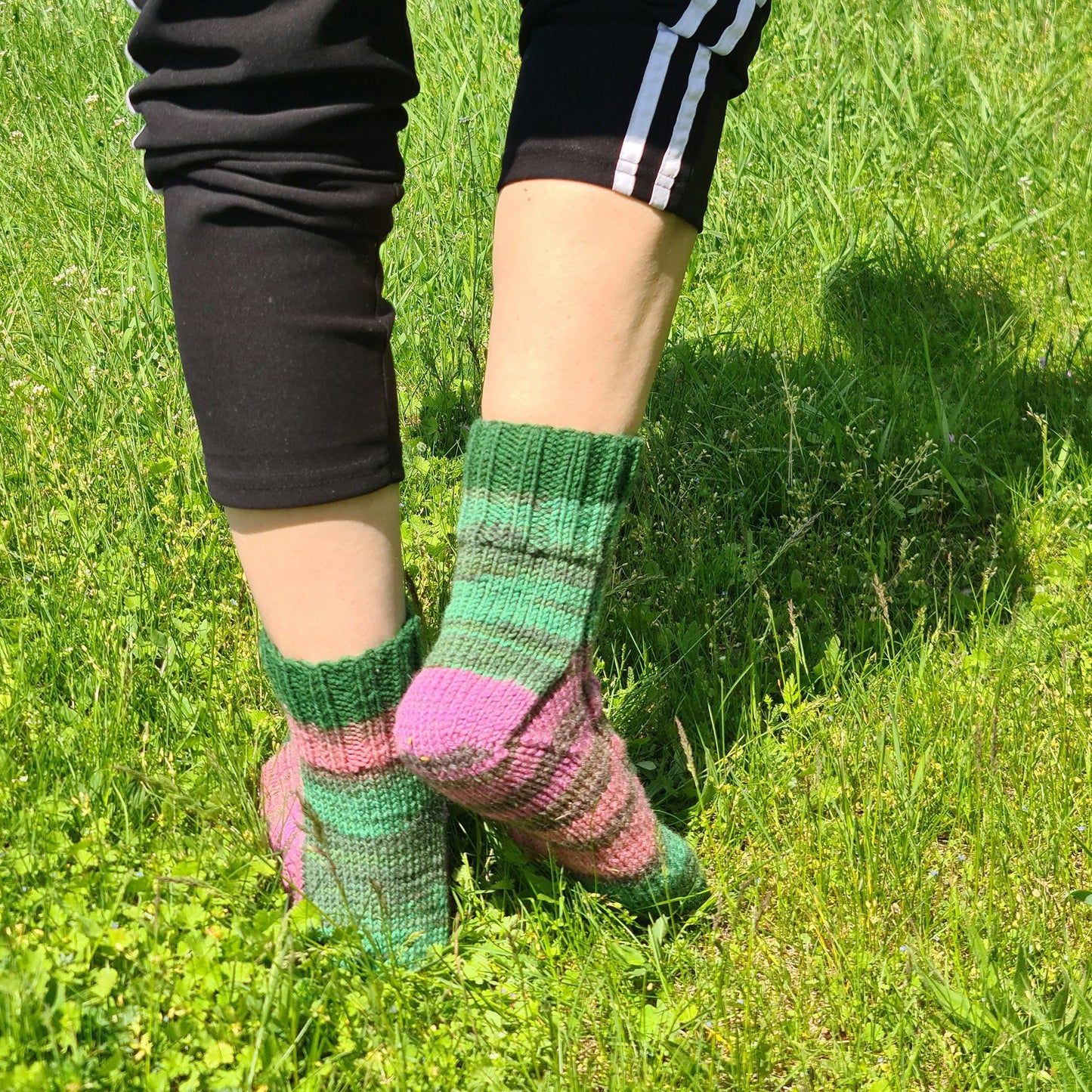 Mismatched wool striped socks, Green and pink ribbed socks