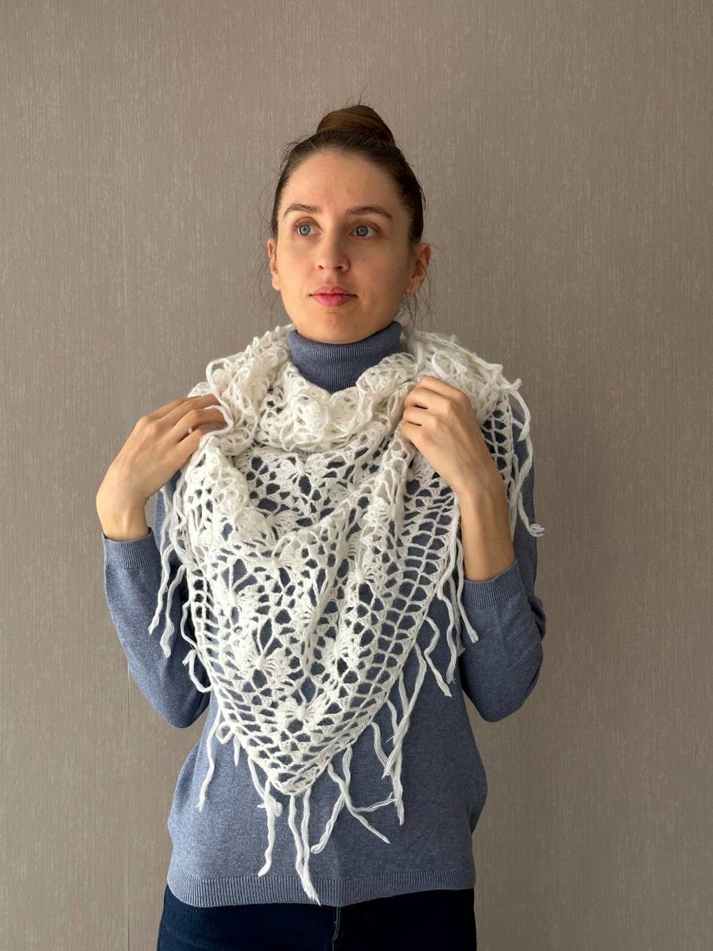 White Crochet Fringe Triangle Shawl, Bridal Shoulders Wrap