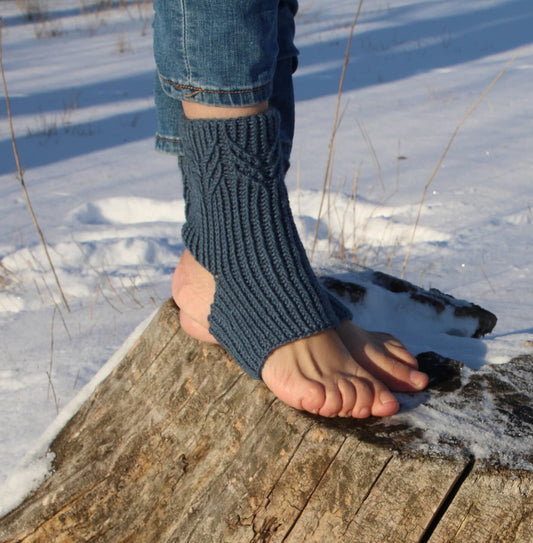 Blue-Grey Yoga Socks with Wheat Japanese Pattern, Minimalist Knitted Socks