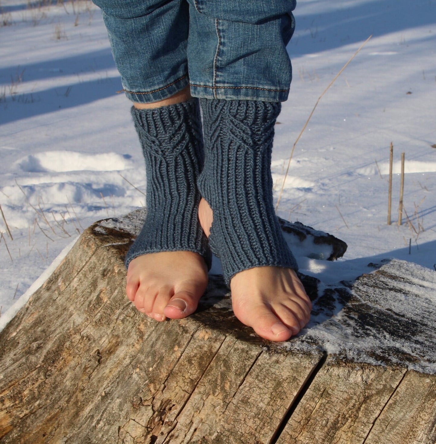 Blue-Grey Yoga Socks with Wheat Japanese Pattern, Minimalist Knitted Socks