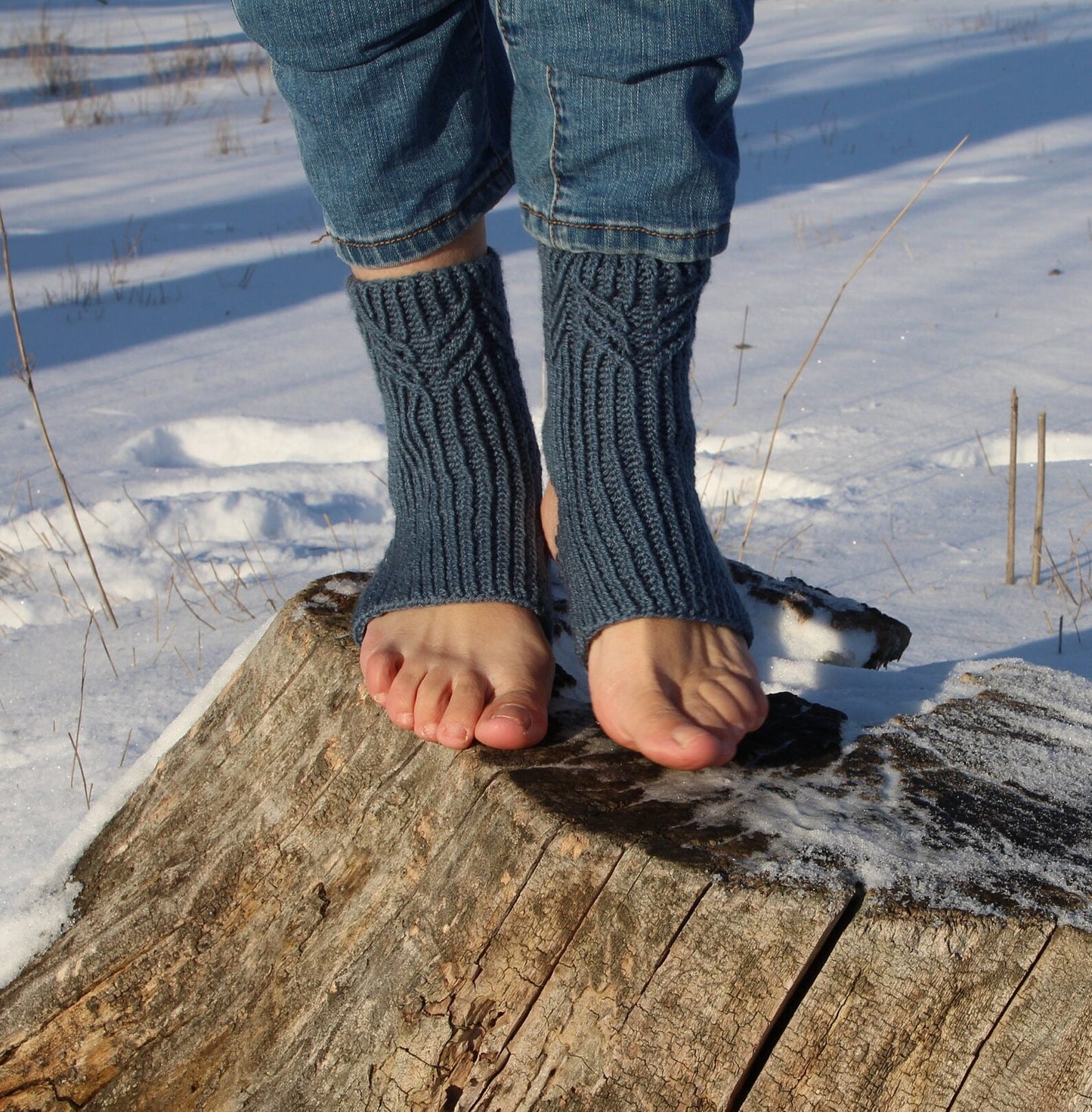 Blue-Grey Yoga Socks with Wheat Japanese Pattern, Minimalist Knitted Socks